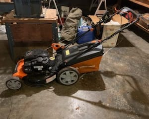 Yard Force Cordless Self-propelled Lawnmower with Leaf Blower and Battery Pck